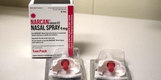 Naloxone packaging