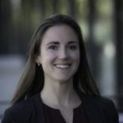 Cristina Dos Santos headshot