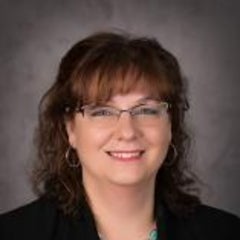 Deanna Abrahamian headshot