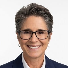 Kathleen Lê Moazed Portrait